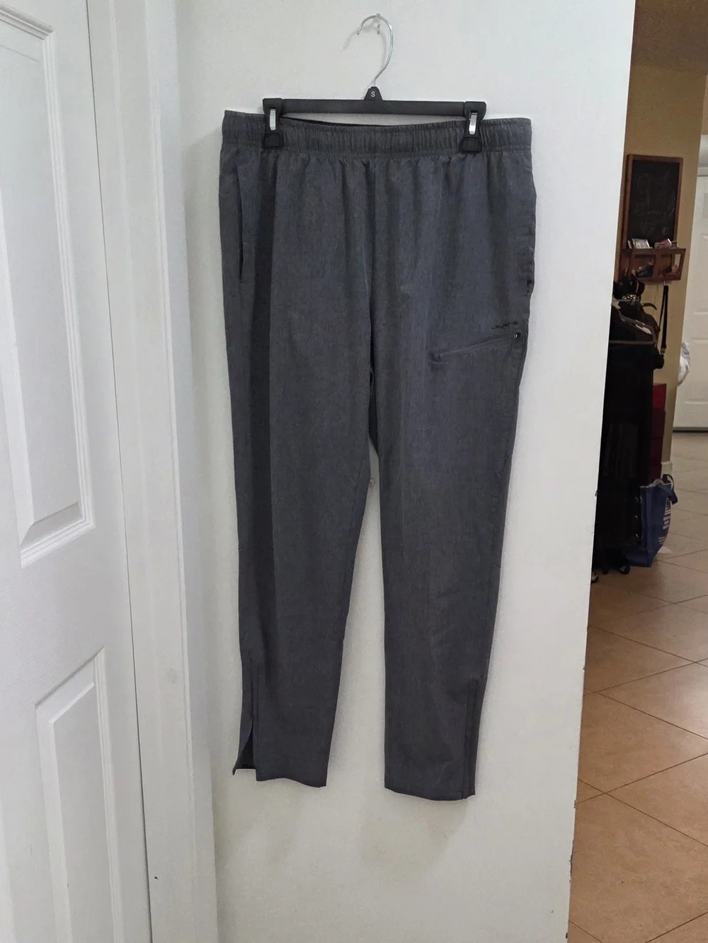 Layer 8 Men's Gray Elastic-Waist Casual Pants, Size Large